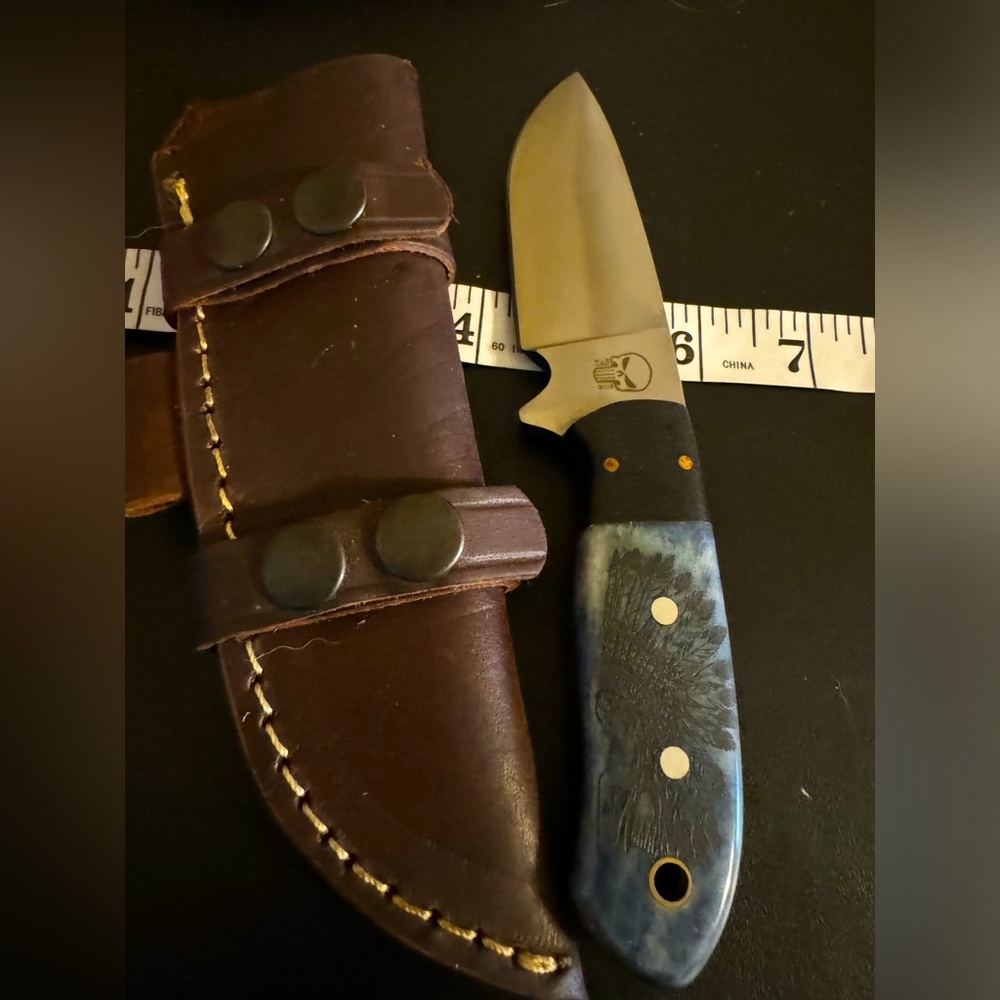 CFK CUSTOM MADE KNIFE WITH LEATHER SHEATH NO.040219